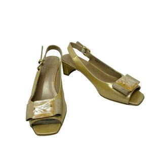 Stuart Weitzman Vintage Gold Tan Bow Kitten Open‎ Toe Heels Size 6